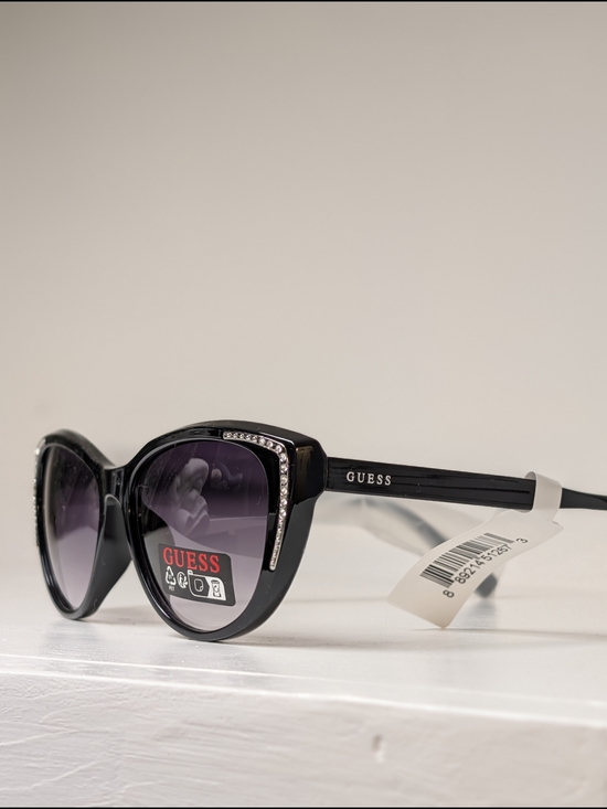 GUESS Rhinestone Butterfly Cat Eye Sunglasses NWT Gradient